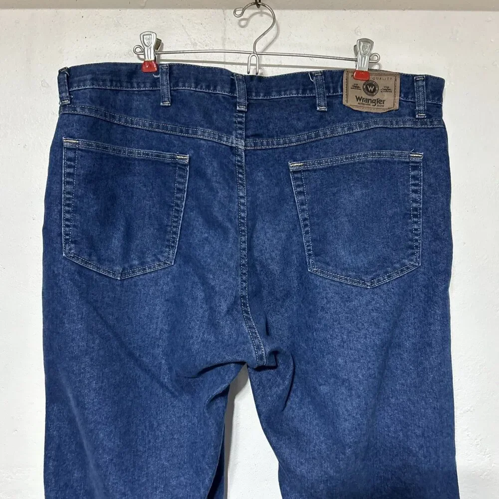 Wrangler Regular Fit Mens Jeans 40x29 Medium Wash Straight Leg Casual Work Pants - Picture 5 of 14